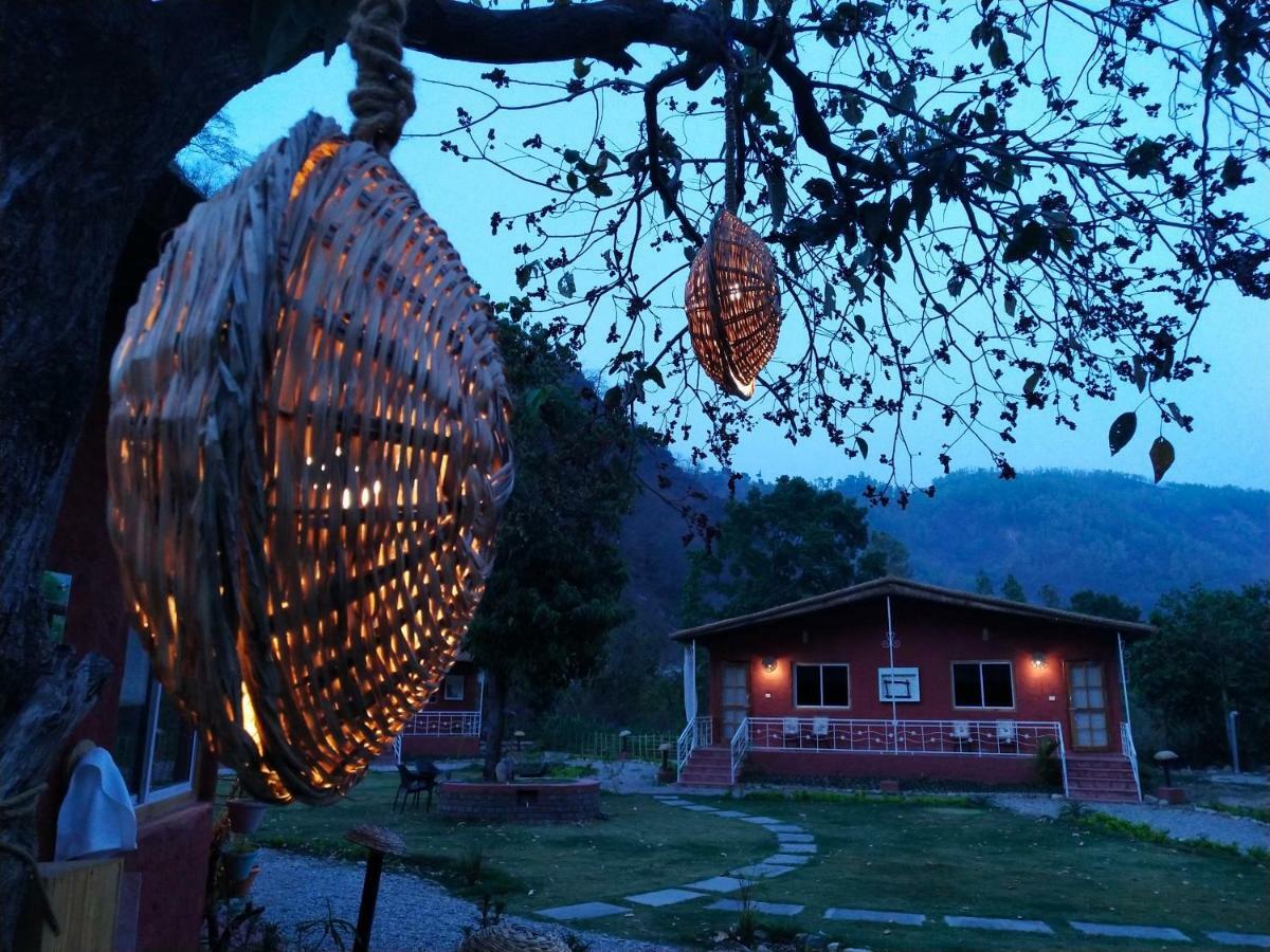 Maatre Yoga Retreat Villa Marchula ภายนอก รูปภาพ